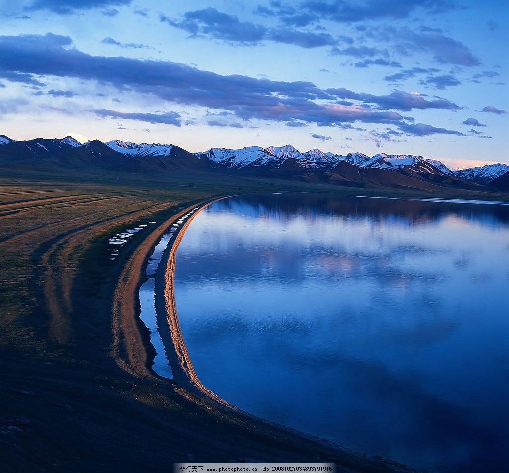 湖泊 风景 风光 山川 旅游风景区 天空 蓝天 湖 雪 湖水 自然景观